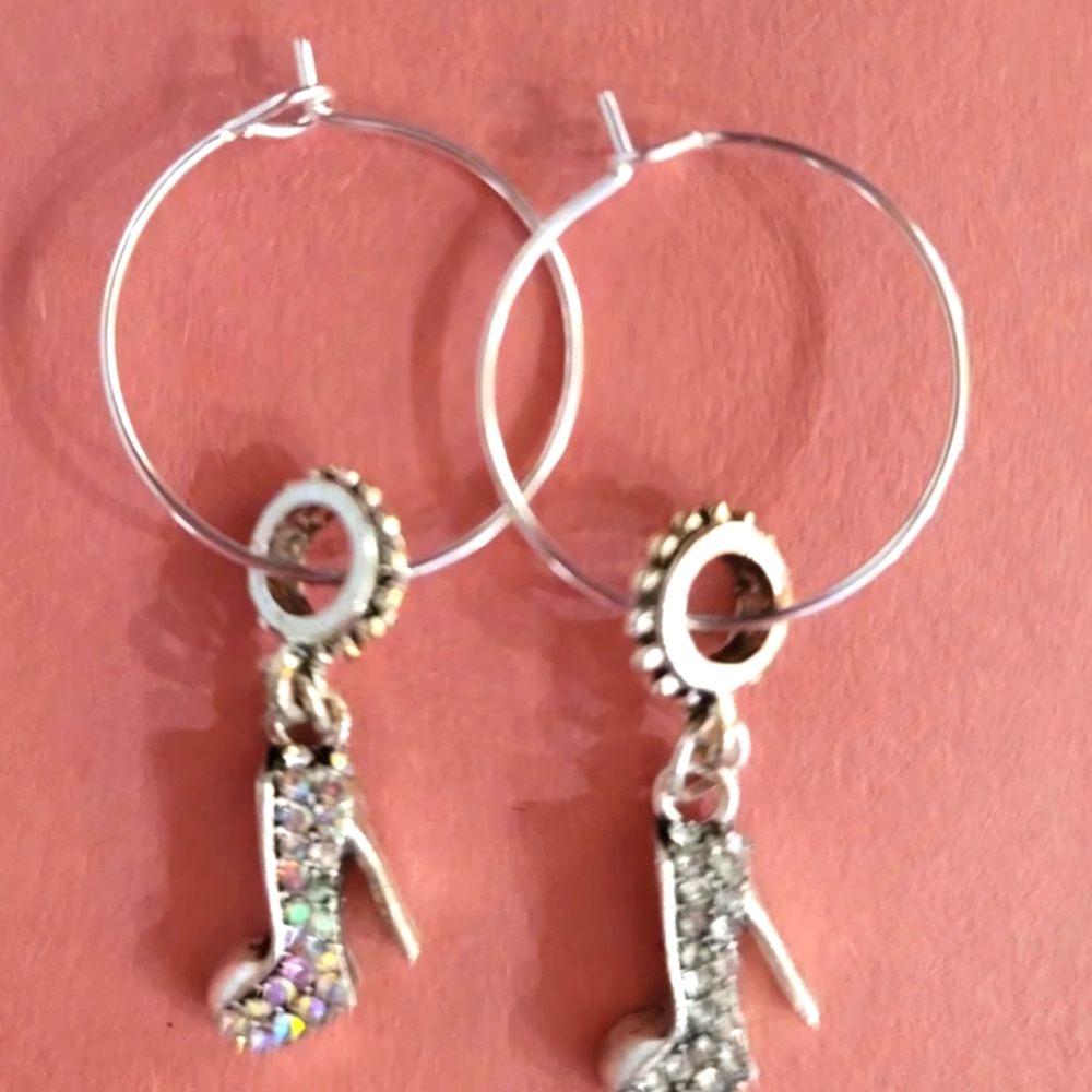 DESIGNER ORIGINAL  STAINLESS STEEL  HOOP EARRINGS REMOVEABLE HIGH HEEL CHARMS